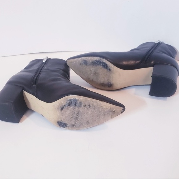 Marc Fisher ankle booties - size 8 - Picture 3 of 7